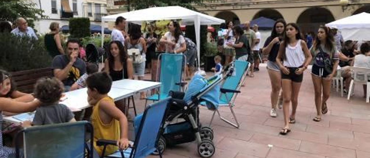 La plaza de la Independencia presentó una forma diferente de vivir las fiestas del Port.