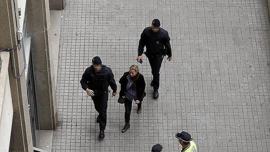 Un alumno asesina a un profesor en Barcelona