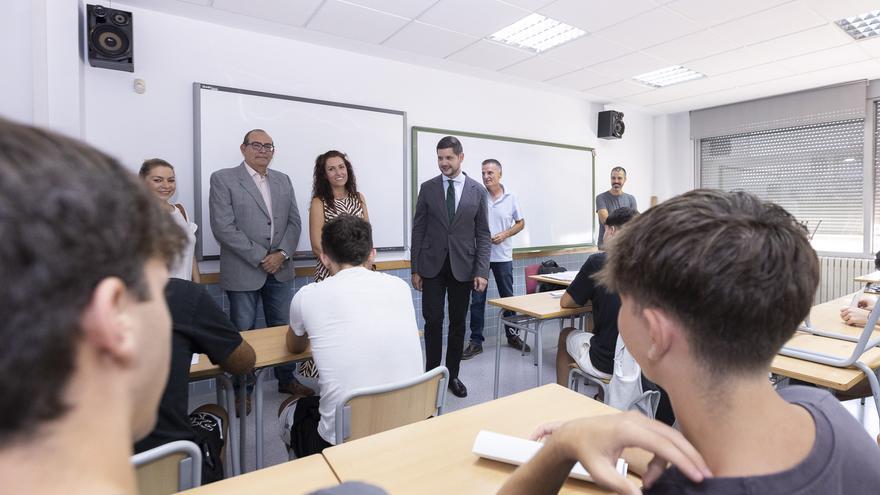 Gandia acelera la matriculación para que más de 500 escolares puedan empezar ya las clases