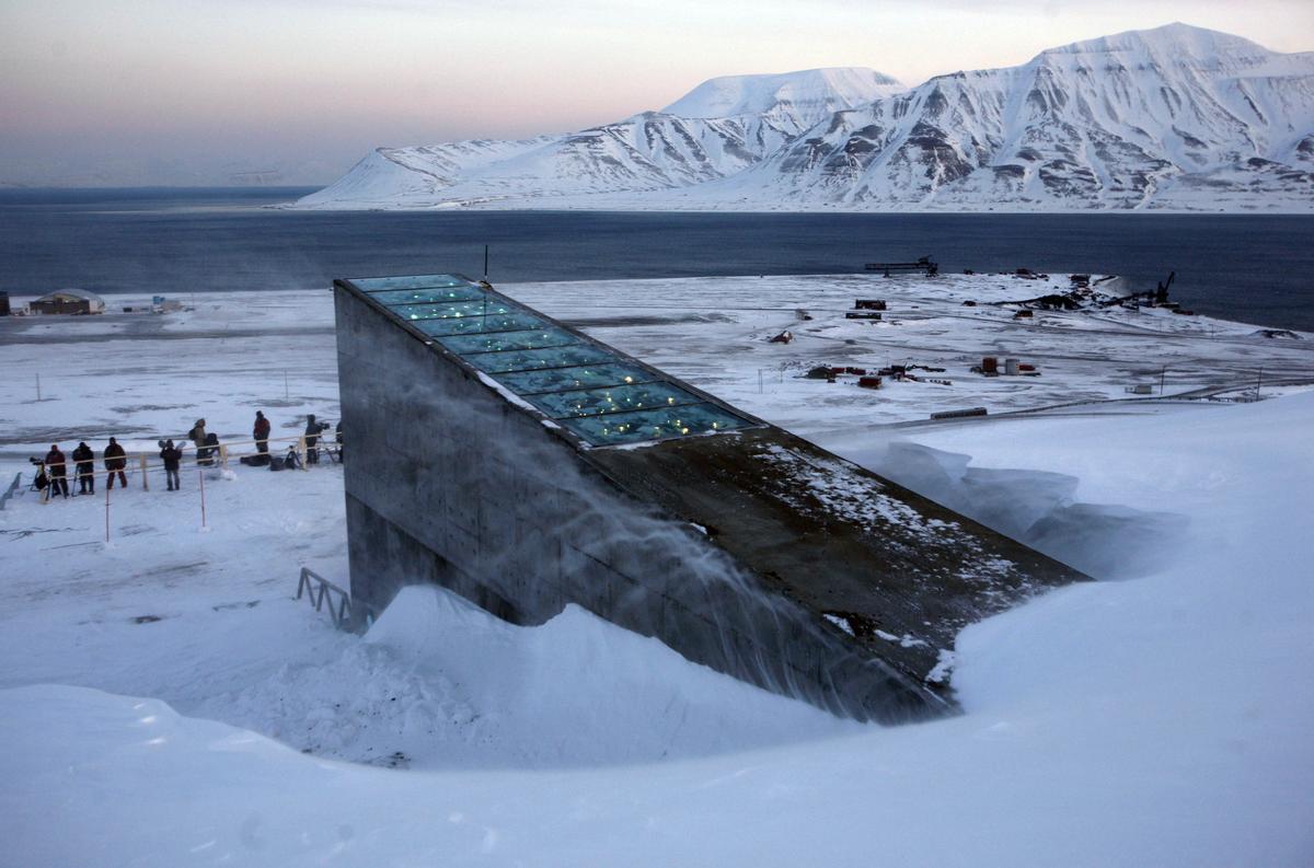 La Bóveda Mundial de Semillas de Svalbard antes de ser inaugurada en 2008. L