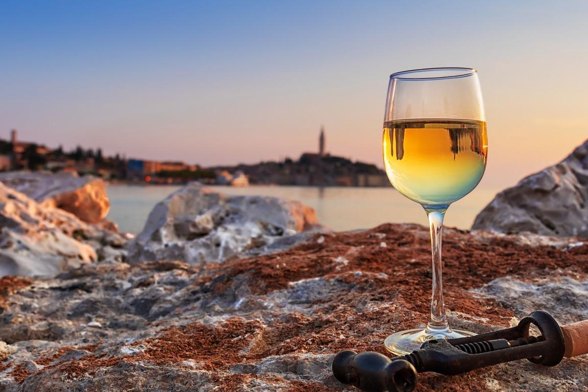 Y después del buceo, un vaso de vino