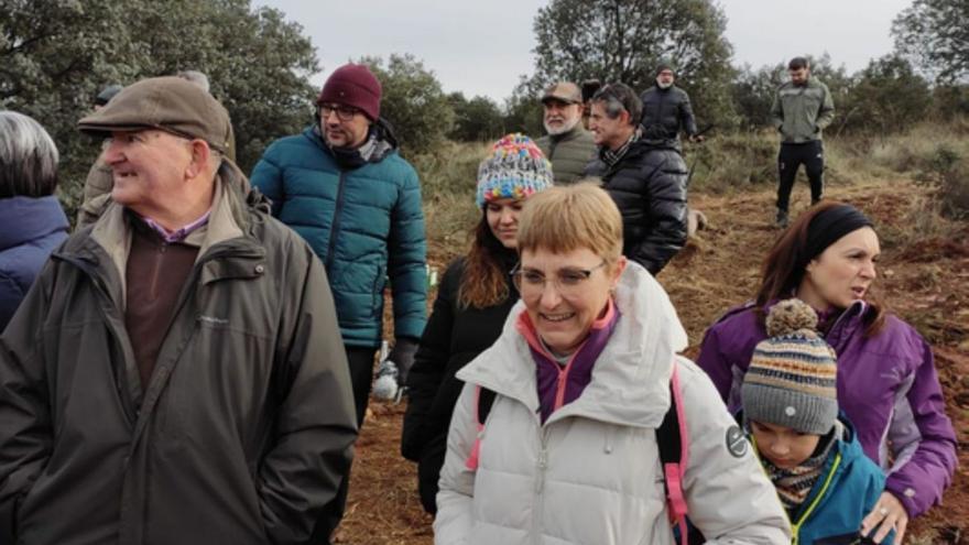 Participantes en la inauguración del Balcón del Eria. | Abuyaco