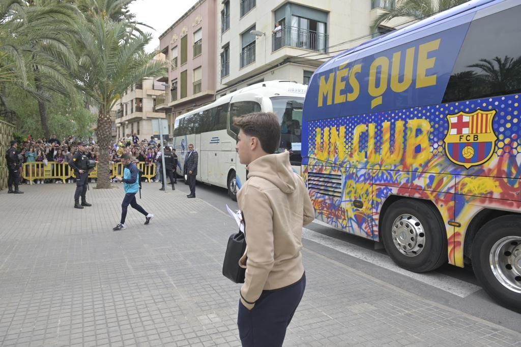 Llegada del Barça a Elche para el partido de esta noche en el Martínez Valero (21:00 horas)