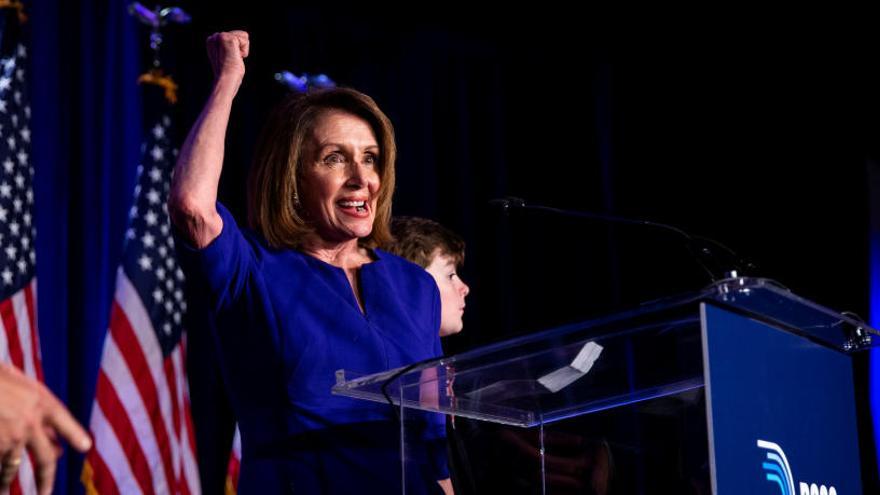 Nancy Pelosi celebra la victoria de los demócratas en la Cámara de Representantes