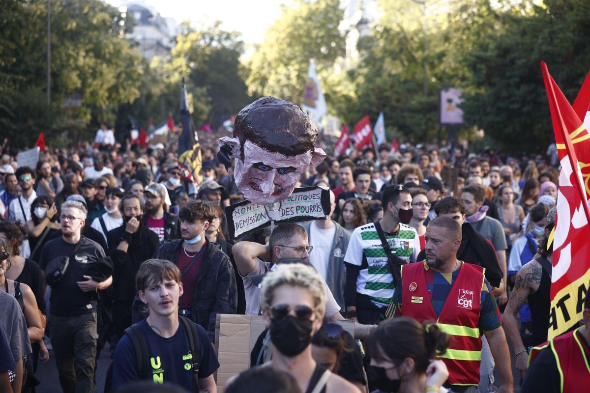 Setmana negra de Lecornu per les protestes  i l’amenaça  de censura