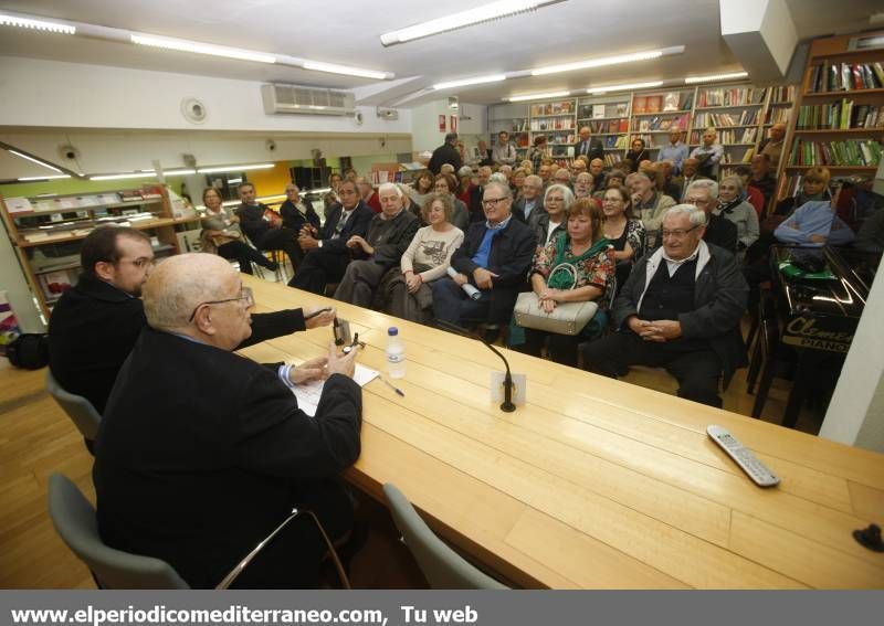 GALERÍA DE FOTOS -- Javier Tomás Villarroya presenta el libro sobre Pascual Cucala y la tercera guerra carlista