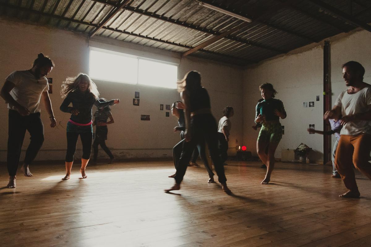 Sybaila dará la bienvenida al certamen con su 'Masa de baile'.