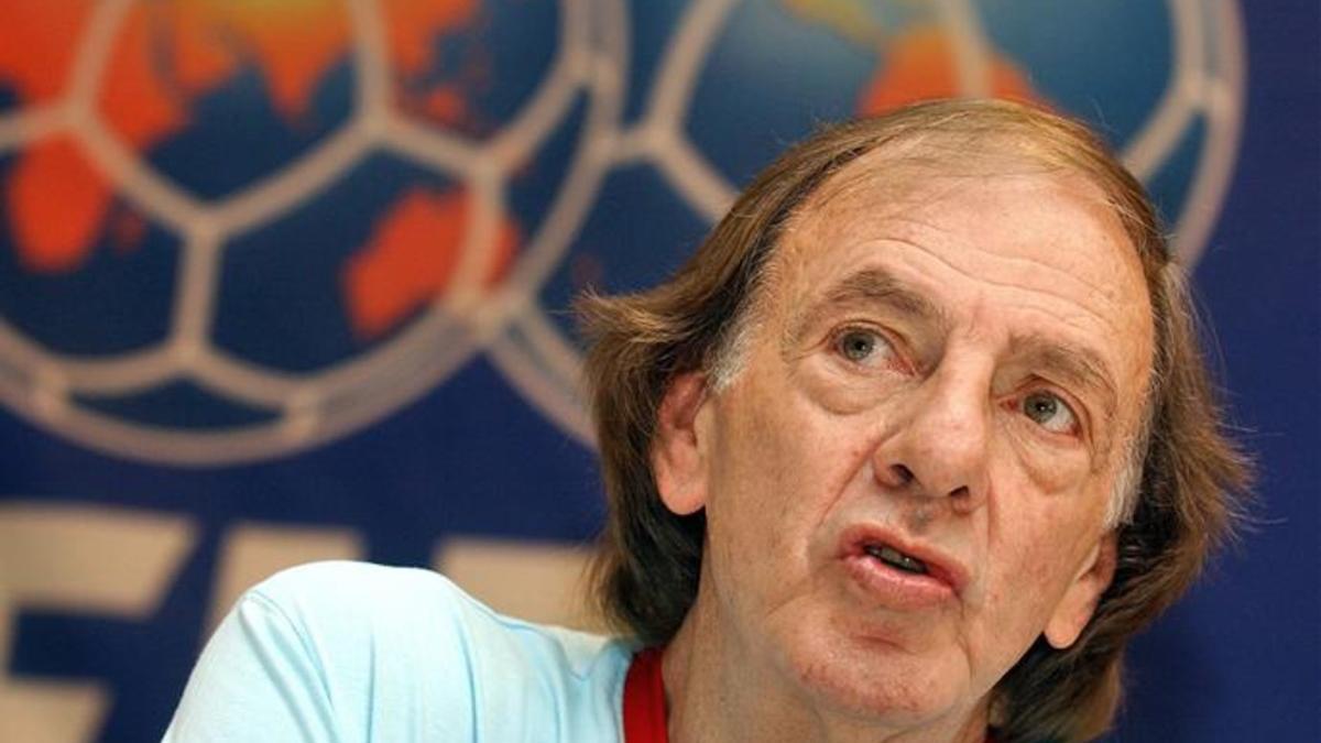 A Menotti no le gusta nada el fútbol de su compatriota Simeone