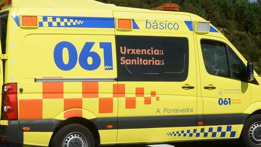 Muere al volcar su vehículo en un terraplén en Cerceda