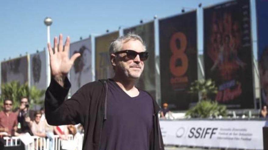 Alfonso Cuarón a su llegada ayer a San Sebastián.