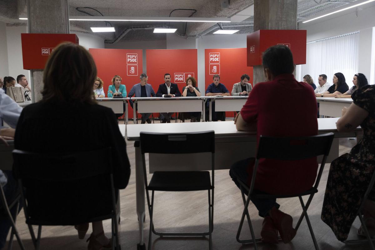 Bielsa preside una ejecutiva del PSPV de la provincia.
