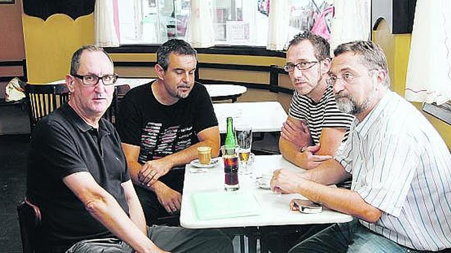 El jurado (falta Magdalena Cueto), en Gijón: Jorge Ordaz, Rafael Gutiérrez, Ricardo Menéndez Salmón y Álvaro Huici.