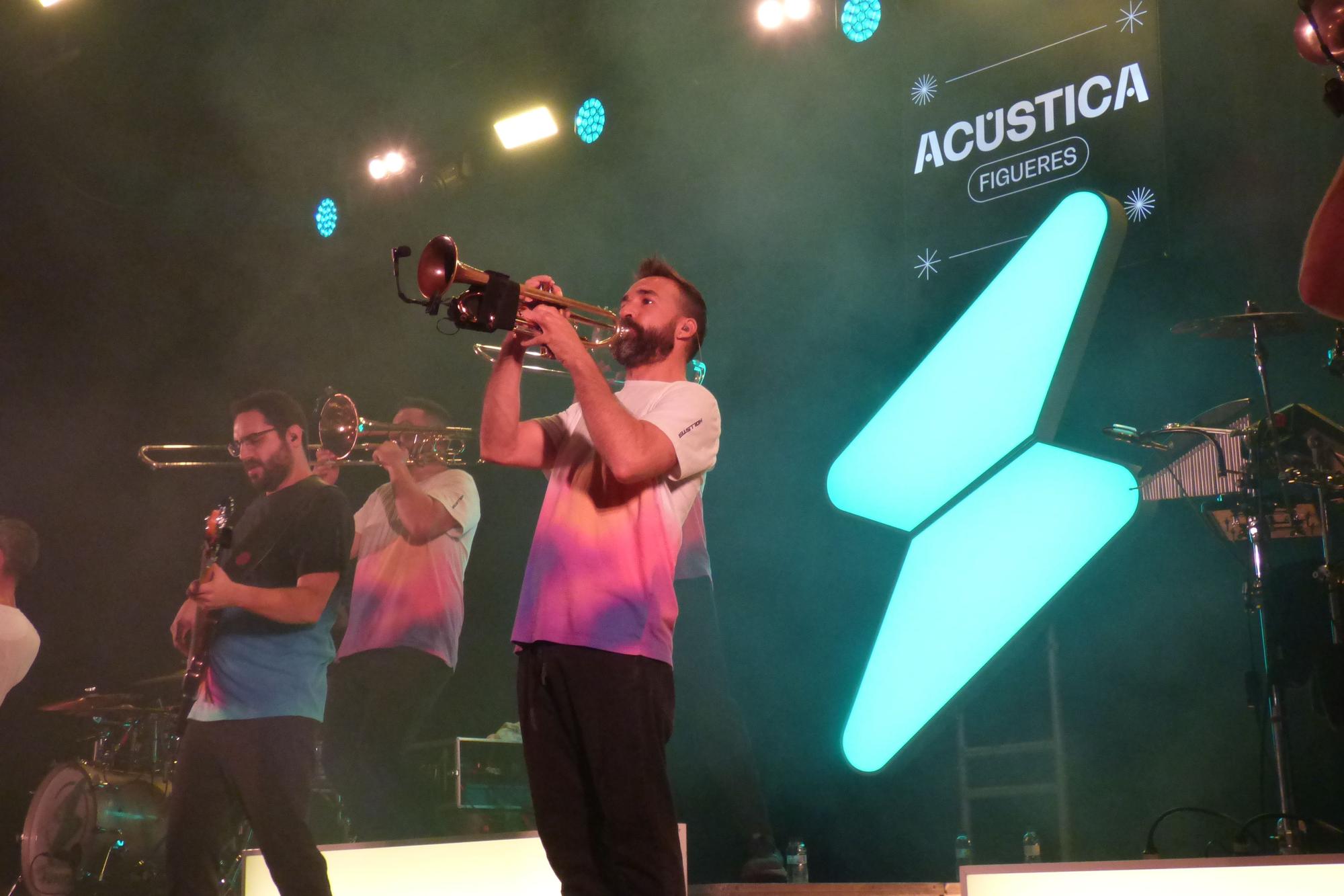 Figueres es desborda amb la tercera nit del festival acústica