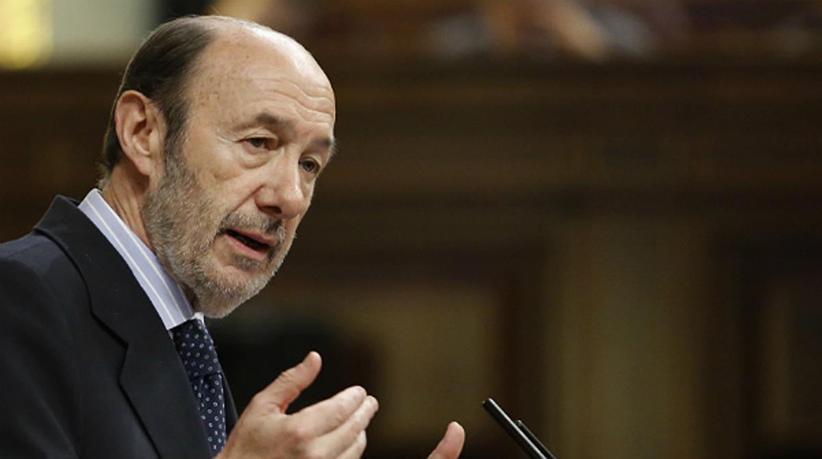 Rubalcaba ha exigit a Rajoy que doni unes explicacions convincents al voltant de la suposada comptabilitat B de Bárcenas.