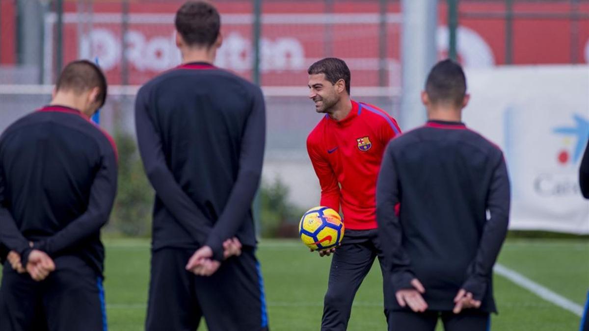 Gerard López, dando instrucciones durante el entrenamiento del este martes