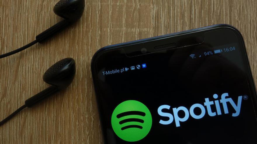 Spotify denuncia a Apple por competencia desleal