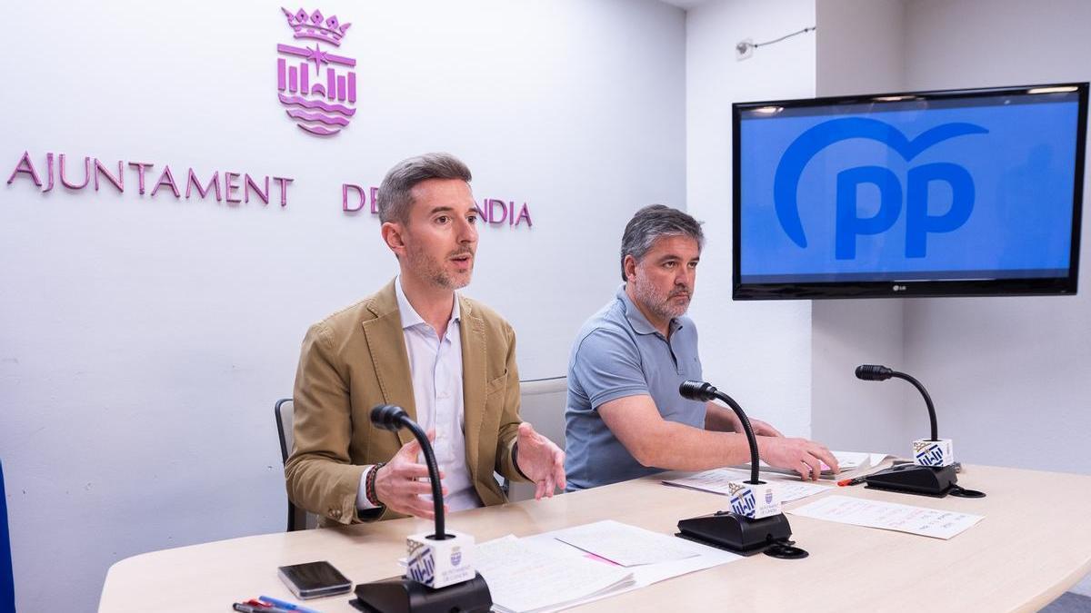 Soler y Barber en rueda de prensa.