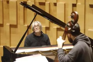 Les imatges de l'assaig del concert del pianista Chano Domínguez i la Girona Jazz Project
