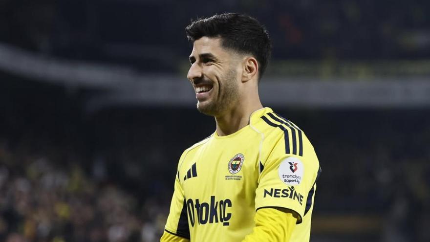 Asensio desmiente los rumores sobre su salud: "Creo que tengo que intervenir"