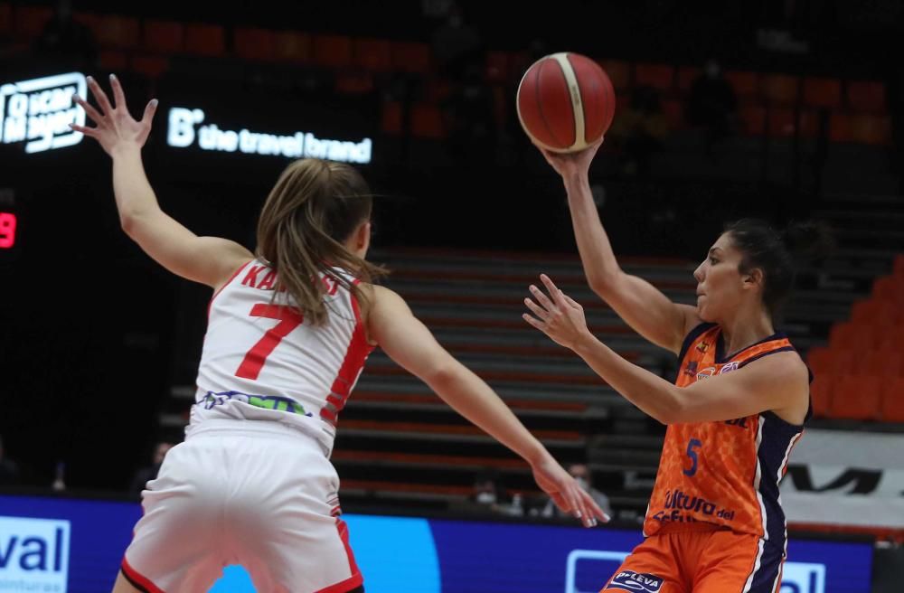 Valencia Basket vs Aluinvent DKVT- EuroCup Women