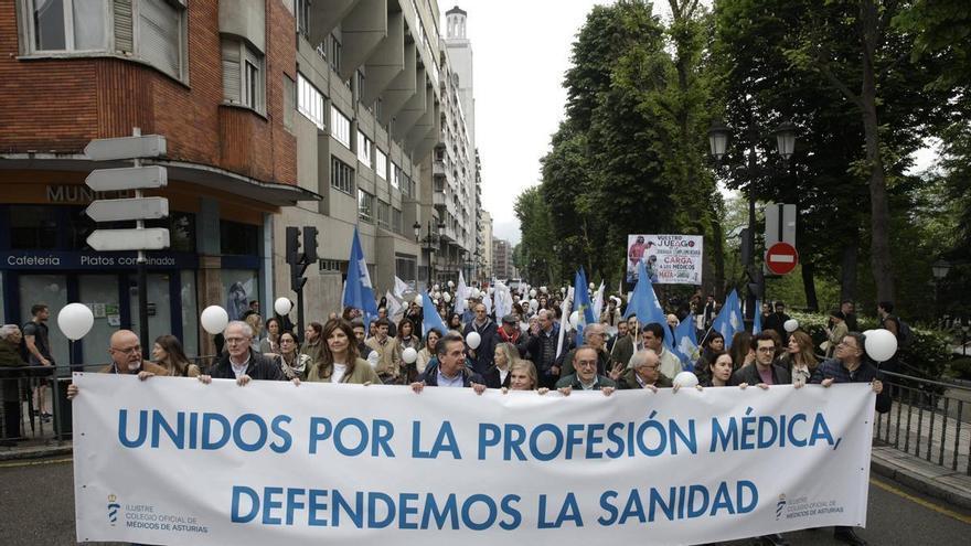 Las plazas fijas de médicos en zonas con gran escasez podrán cubrirse por méritos y sin examen