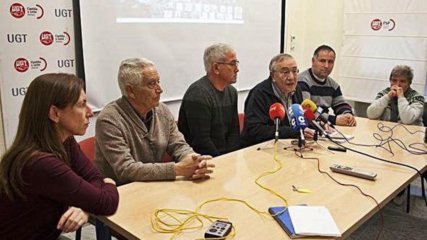 Desde la izquierda, Guil, Pérez, Cantuche, Pedrero, Monteso y Garrote .