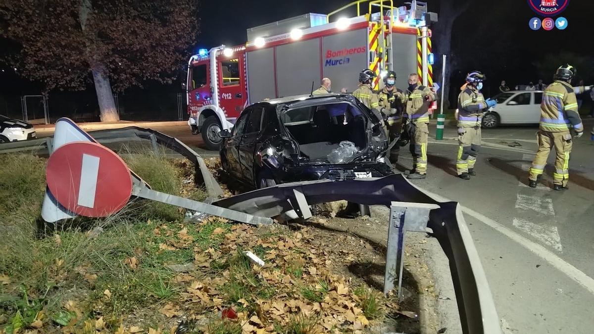 Aspecto del vehículo tras el accidente en El Palmar, Murcia.