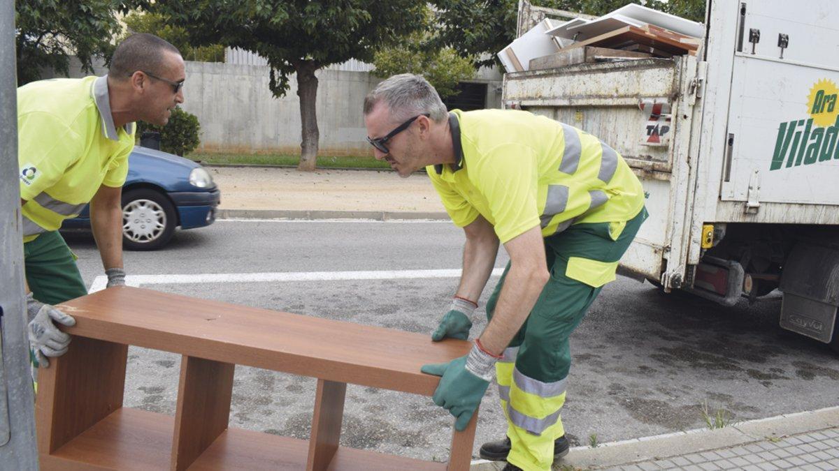 Recogida de muebles viejos en Viladecans.