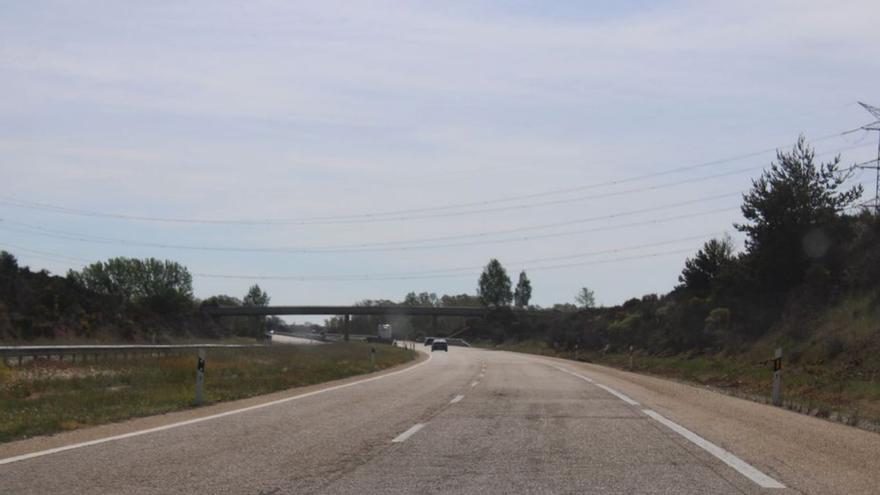 Corte de tráfico parcial en la autovía A-52 de Zamora durante más de un mes