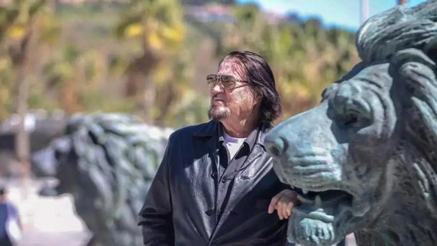La misteriosa conferencia 'fantasma' de Ginés Serrán, el escultor del Puerto, en la UMA