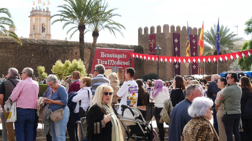 Mascarell se exhibe como un crisol de culturas y orígenes en su feria anual