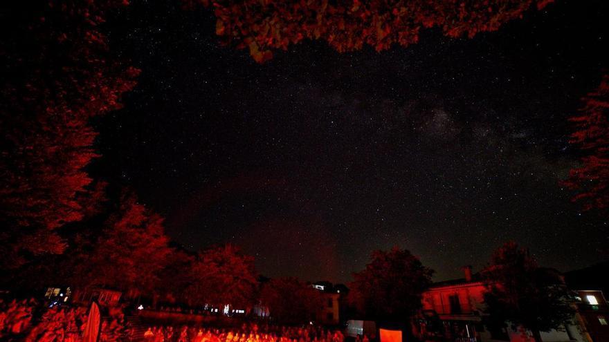 Miles de miradas ya apuntan al cielo de tu provincia y el Geoparque te invita a disfrutarlo este verano