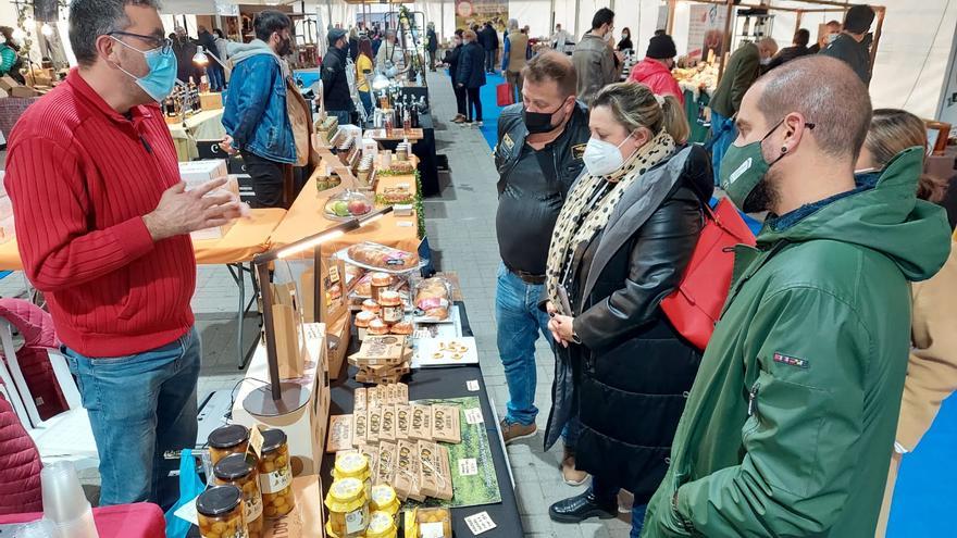 La plaza de España acoge desde este viernes la feria de alimentación O Mellor da Terra