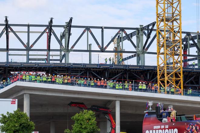¡De locos! Las mejores imágenes de una ciudad entregada al Barça