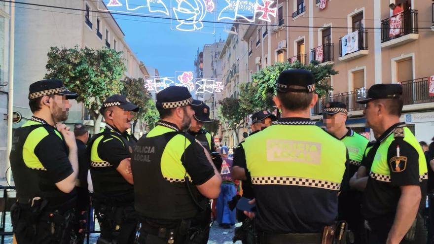 La Policía Local de Elda realiza en las fiestas 290 actuaciones, un 6% menos que en 2022