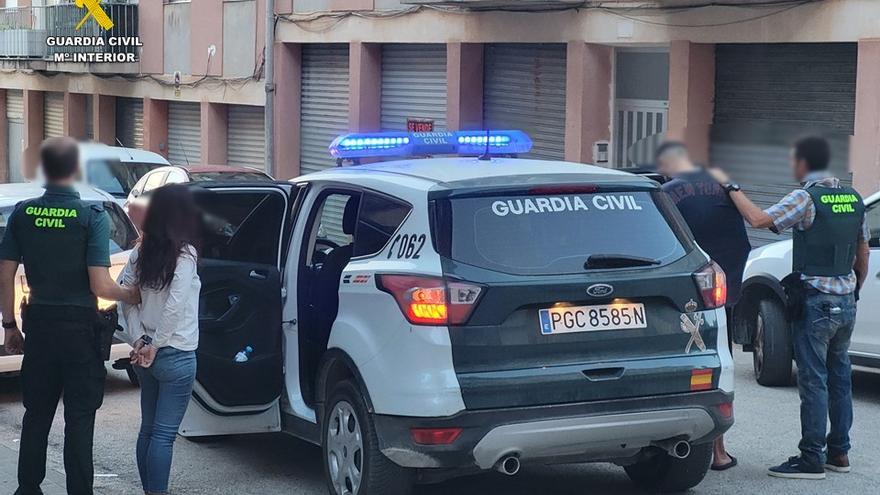 Detienen a una pareja por desvalijar viviendas en Callosa d&#039;en Sarrià