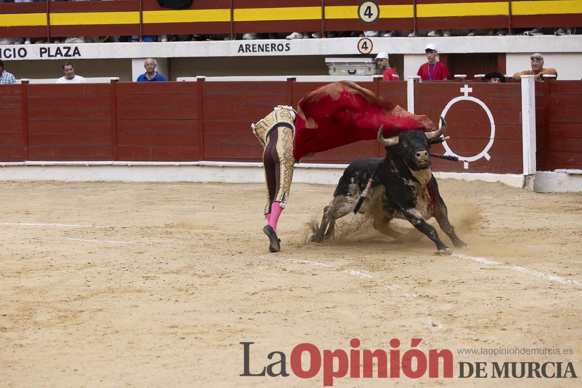 Tarde histórica en Abarán con la alternativa de José María Trigueros y el indulto de Tomás Rufo, junto a Castella salieron a hombros