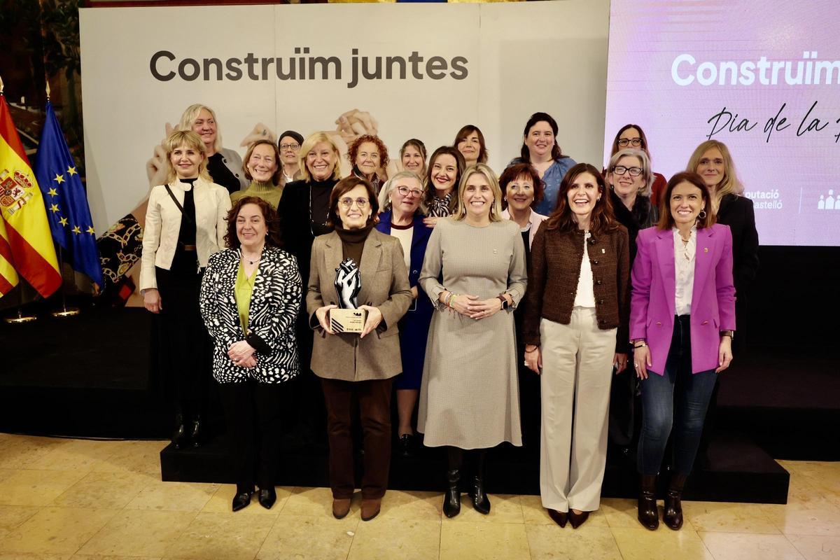 El Consell Provincial de la Dona, con Miralles.