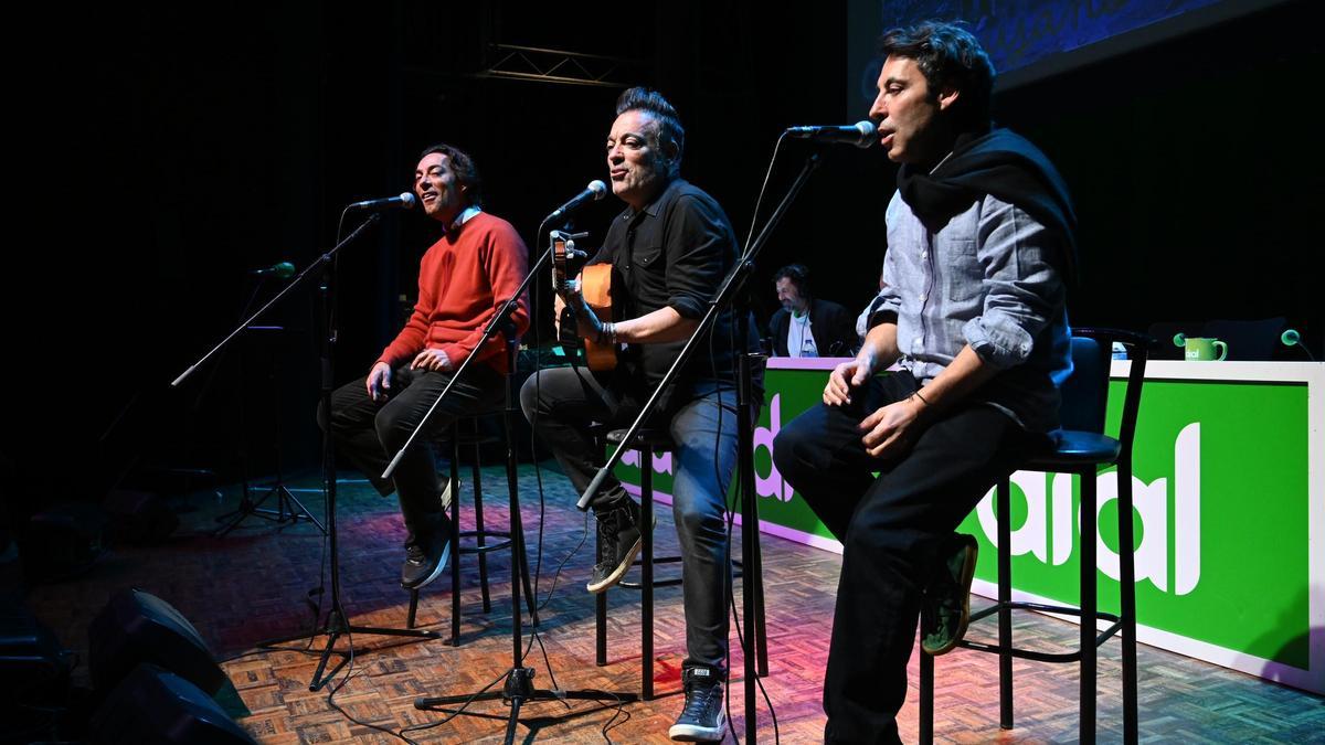 Actuación de Café Quijano en 2023 en el Teatro Principal.