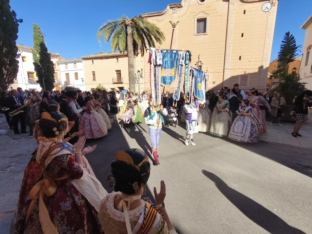 Miles de personas llenaron de alma fallera Gilet y Faura