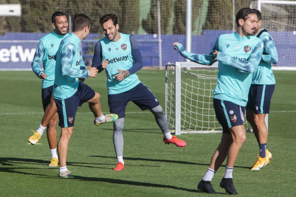 Quico Catalán se acerca a Buñol al entrenamiento