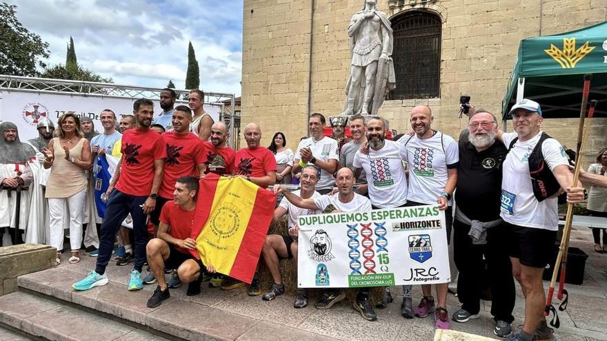 La carrera Ruta de las Reliquias anima la Catedral | LNE