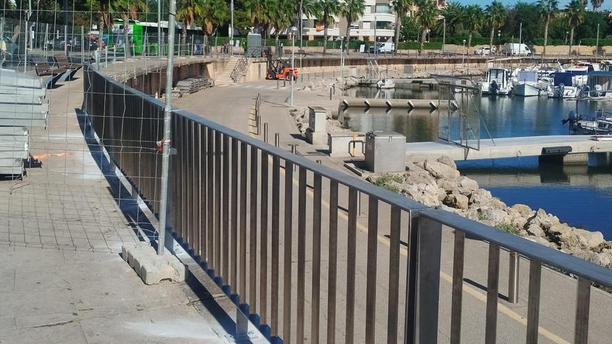 VÍDEO | Renuevan las barandillas metálicas del paseo del Portitxol de Palma