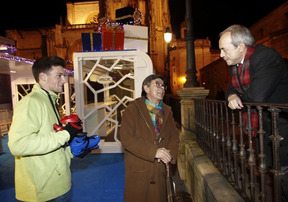 Presentación de la pista de hielo de la plaza de la Catedral.