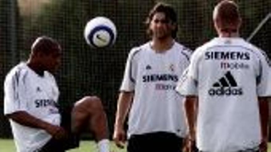 El equipo blanco disputa ante el Benfica su primer ensayo