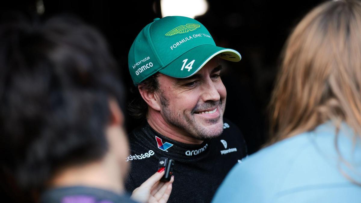 Fernando Alonso frena su retirada: "Aún me siento rápido y motivado, esto es mi vida"