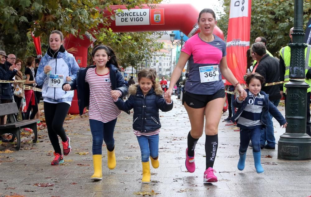 Más de un millar de personas corren en Bouzas contra la esclerosis