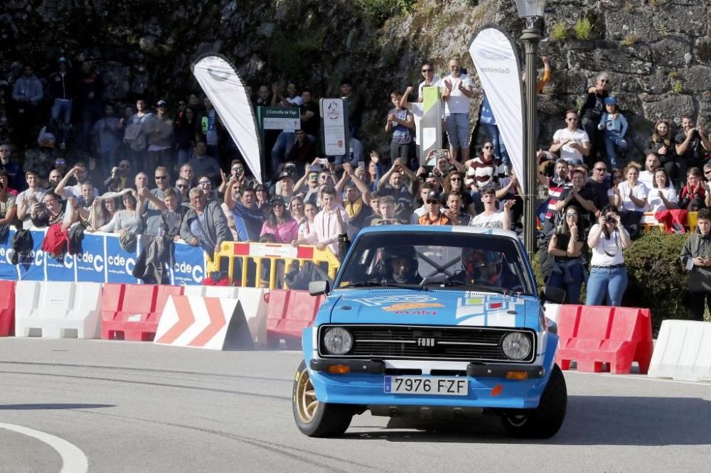 El olor a gasolina se apodera de O Castro con el Rallye Rías Baixas