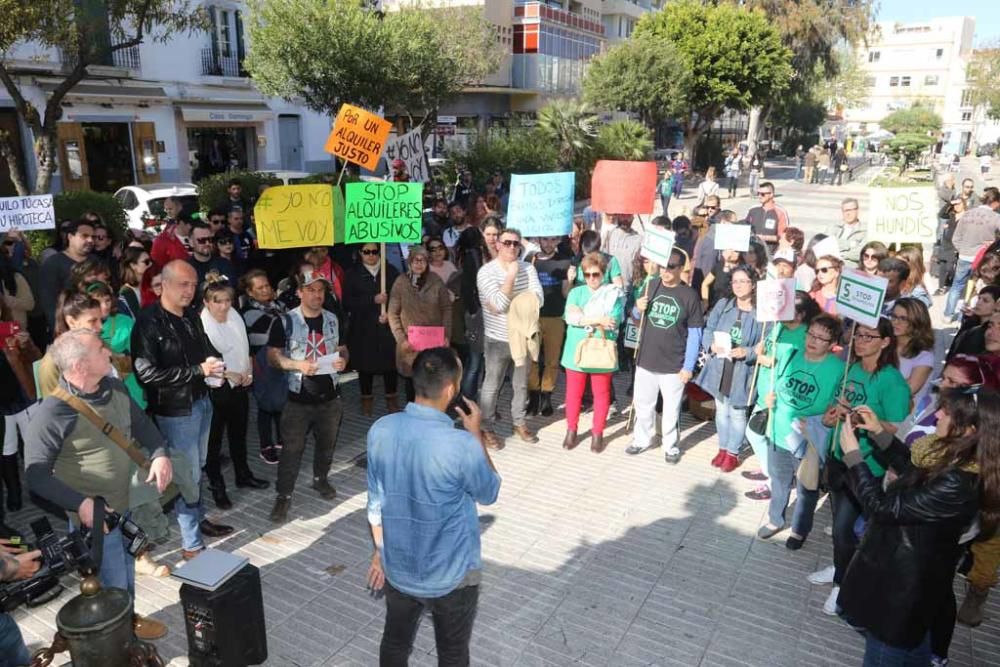 Protesta por los alquileres abusivos en Ibiza