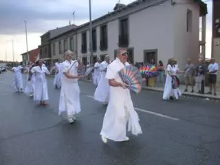 GALERÍA | Camarzana de Tera se despide de sus fiestas con el Desfile de Carrozas